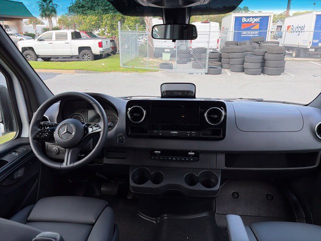 Used 2026 Mercedes-Benz Sprinter 2500 image 9