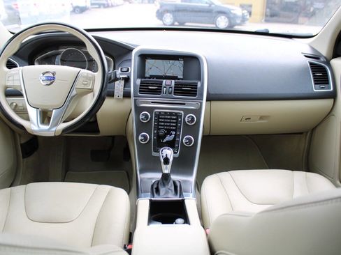 Used 2015 Volvo XC60 T5 Premier image 21