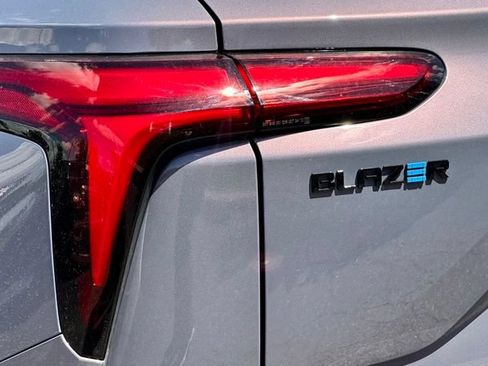 Used 2024 Chevrolet Blazer EV RS AWD/4WD image 10