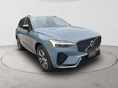 Certified 2024 Volvo XC60 B5 Core AWD/4WD image 7