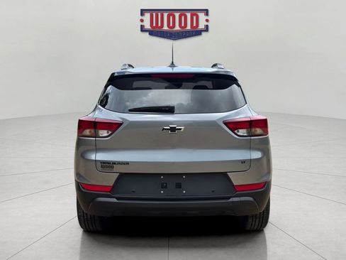 New 2026 Chevrolet TrailBlazer LT w/ Midnight Edition FWD image 3
