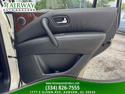 Used 2019 Nissan Armada Platinum w/ Captain's Chairs Package AWD/4WD image 35