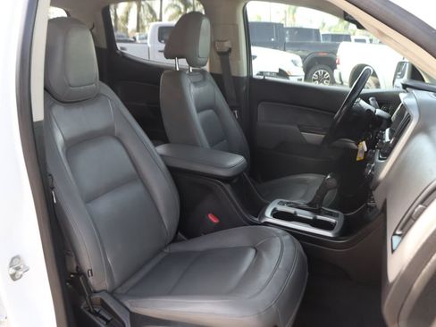 Used 2017 Chevrolet Colorado LT w/ Luxury Package, Chrome RWD image 40