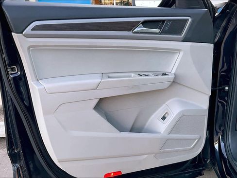 Used 2019 Volkswagen Atlas SE image 21