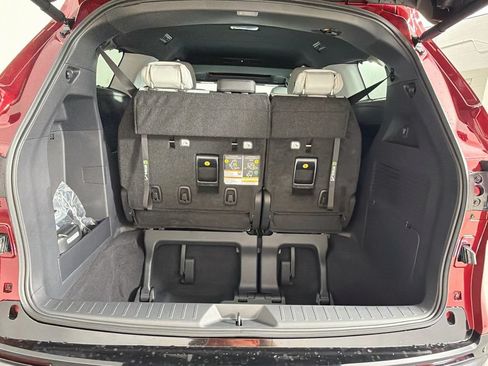 New 2026 Toyota Sienna XSE FWD image 25