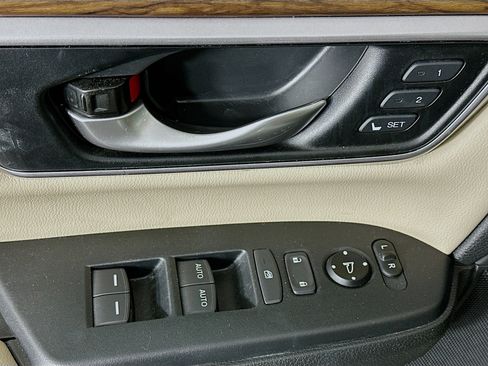 Used 2018 Honda CR-V EX-L image 15