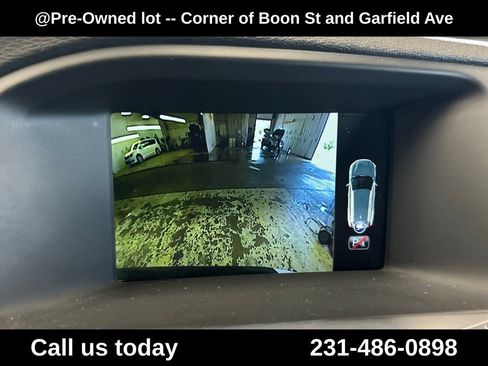 Used 2016 Volvo V60 T5 Cross Country Platinum AWD/4WD image 25