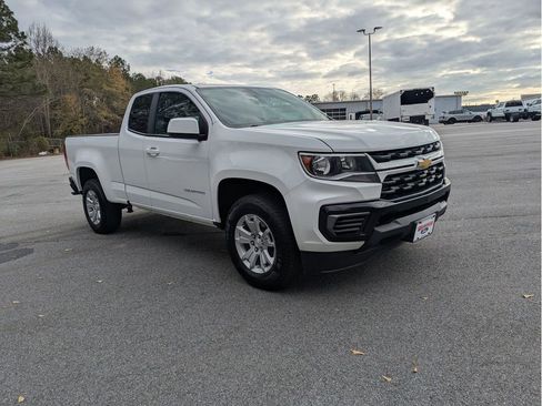 Used 2022 Chevrolet Colorado LT w/ Fleet Safety Package image 4