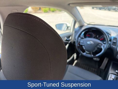 Used 2017 Kia Forte S w/ Option Group 040 FWD image 15