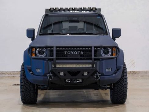 Used 2025 Toyota Land Cruiser image 8