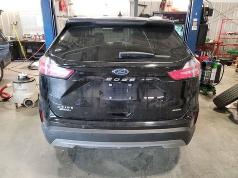 Used 2022 Ford Edge SEL w/ Convenience Package image 5