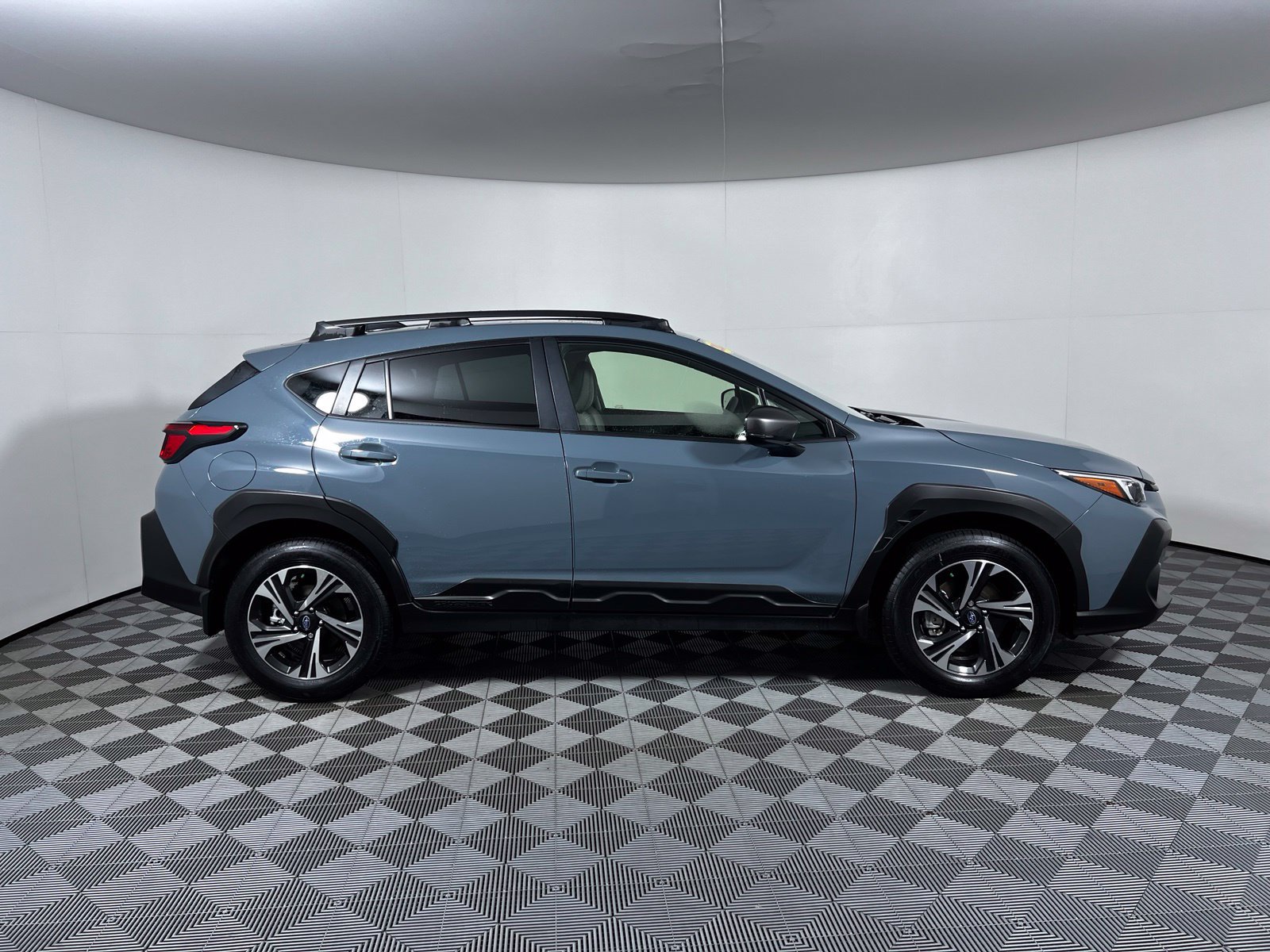 Used 2024 Subaru Crosstrek 2.0i Premium AWD/4WD image 4