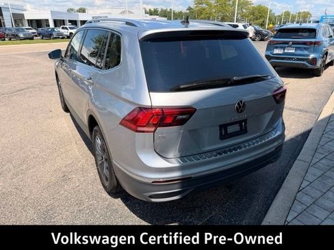 Certified 2023 Volkswagen Tiguan SE AWD/4WD image 2