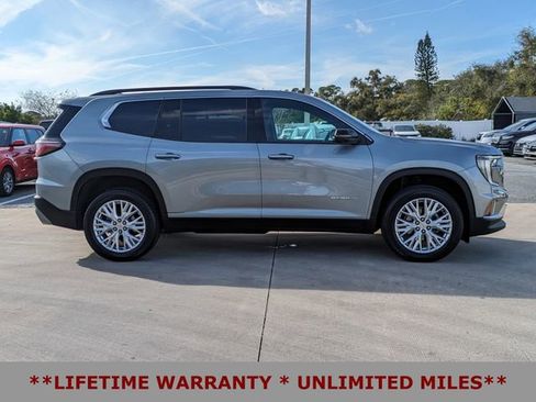 Used 2024 GMC Acadia Elevation w/ LPO, Roadside Safety Package image 4