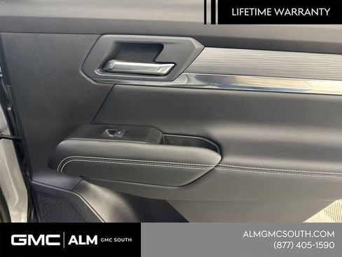 New 2026 GMC Terrain Elevation AWD/4WD image 18