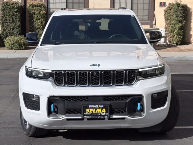 Used 2023 Jeep Grand Cherokee Overland w/ Advanced Protech Group III AWD/4WD image 3