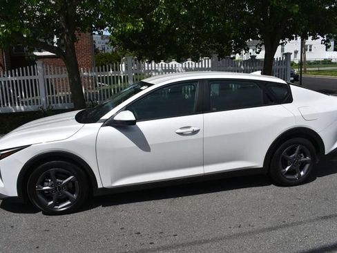 Used 2025 Kia K4 FWD image 5