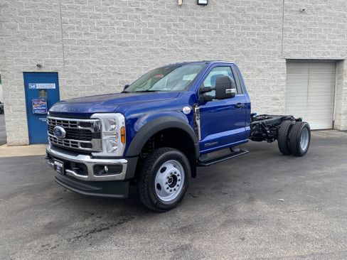 New 2026 Ford F550 4x4 Regular Cab Super Duty image 3