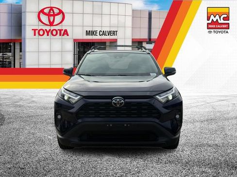 Used 2025 Toyota RAV4 XLE Premium FWD image 8