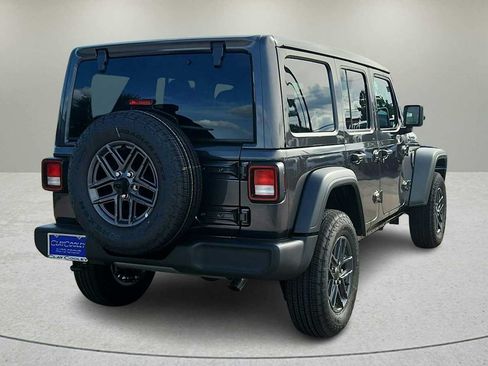 Used 2026 Jeep Wrangler Unlimited Sport AWD/4WD image 7