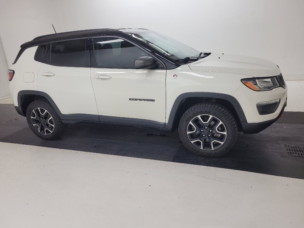 Used 2019 Jeep Compass Trailhawk w/ Leather Interior Group AWD/4WD image 11