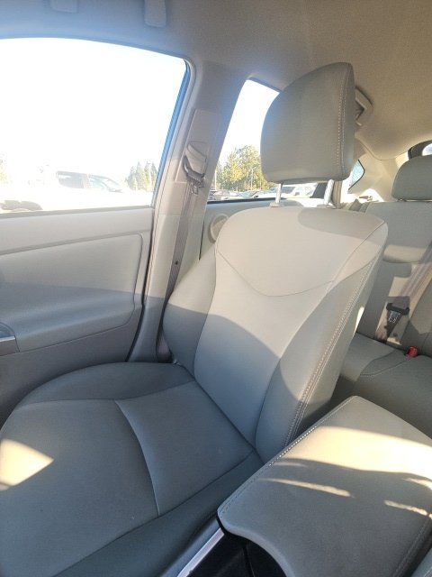 Used 2015 Toyota Prius Four FWD image 9
