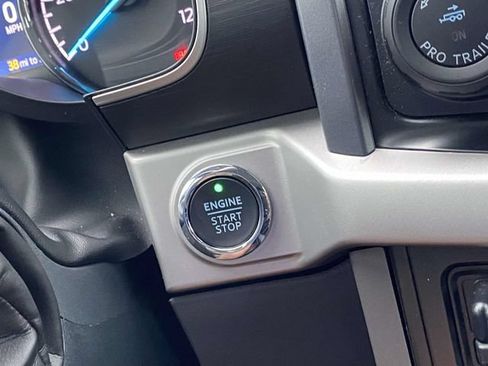 Used 2023 Ford F150 XLT w/ Equipment Group 302A High RWD image 16