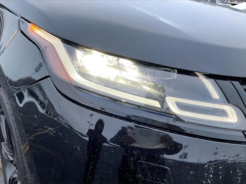 Used 2021 Land Rover Range Rover Velar R-Dynamic S image 32