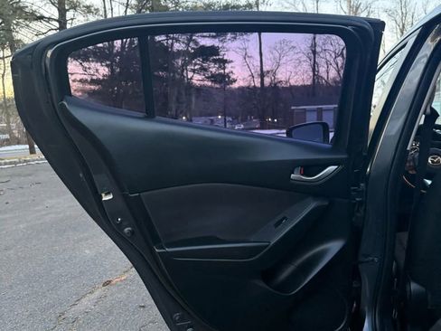 Used 2014 MAZDA MAZDA3 i Touring image 12