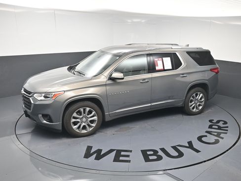 Used 2019 Chevrolet Traverse Premier w/ LPO, Floor Liner Package AWD/4WD image 29