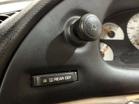 Used 1998 Ford Mustang Cobra image 17