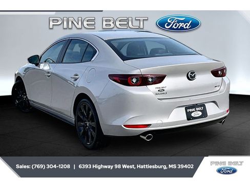 Used 2025 MAZDA MAZDA3 s FWD image 2
