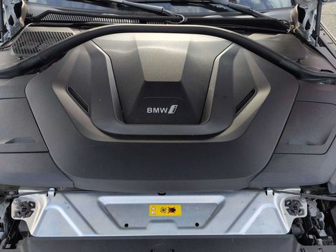 Certified 2022 BMW i4 eDrive40 w/ M Sport Package RWD image 15