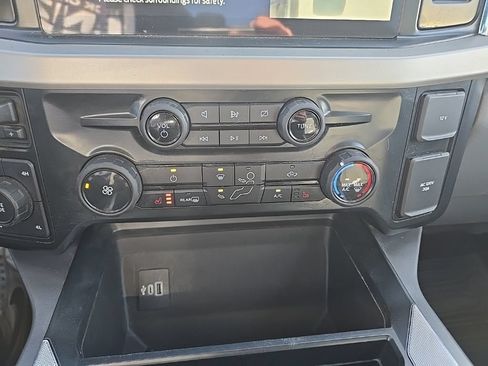 Used 2023 Ford F250 XLT w/ XLT Premium Package AWD/4WD image 24