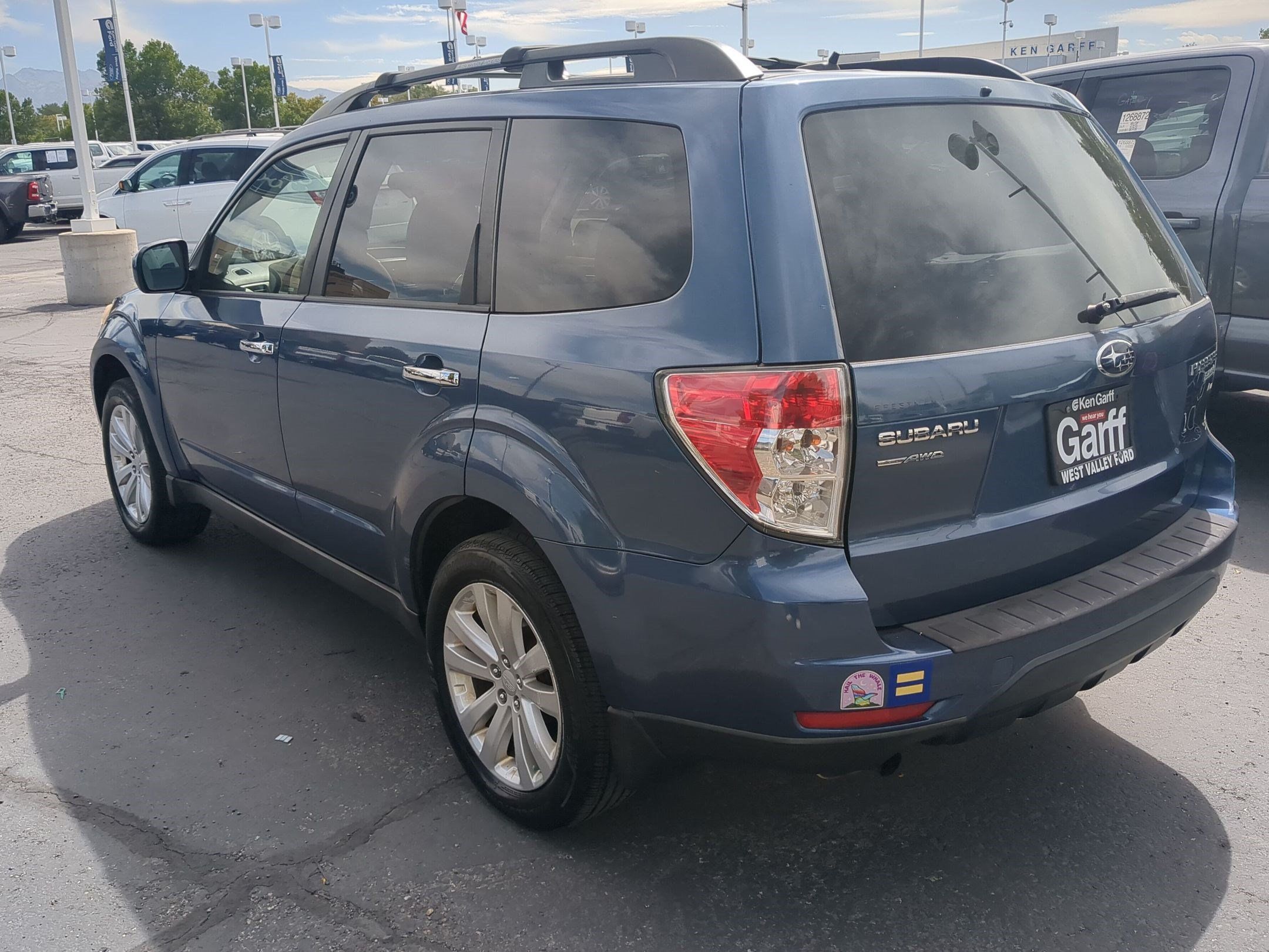 Used 2013 Subaru Forester 2.5X Premium w/ All-Weather Plus Pkg AWD/4WD image 8