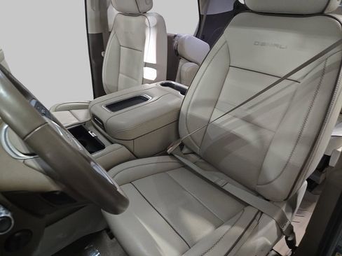 Used 2022 GMC Yukon Denali image 19