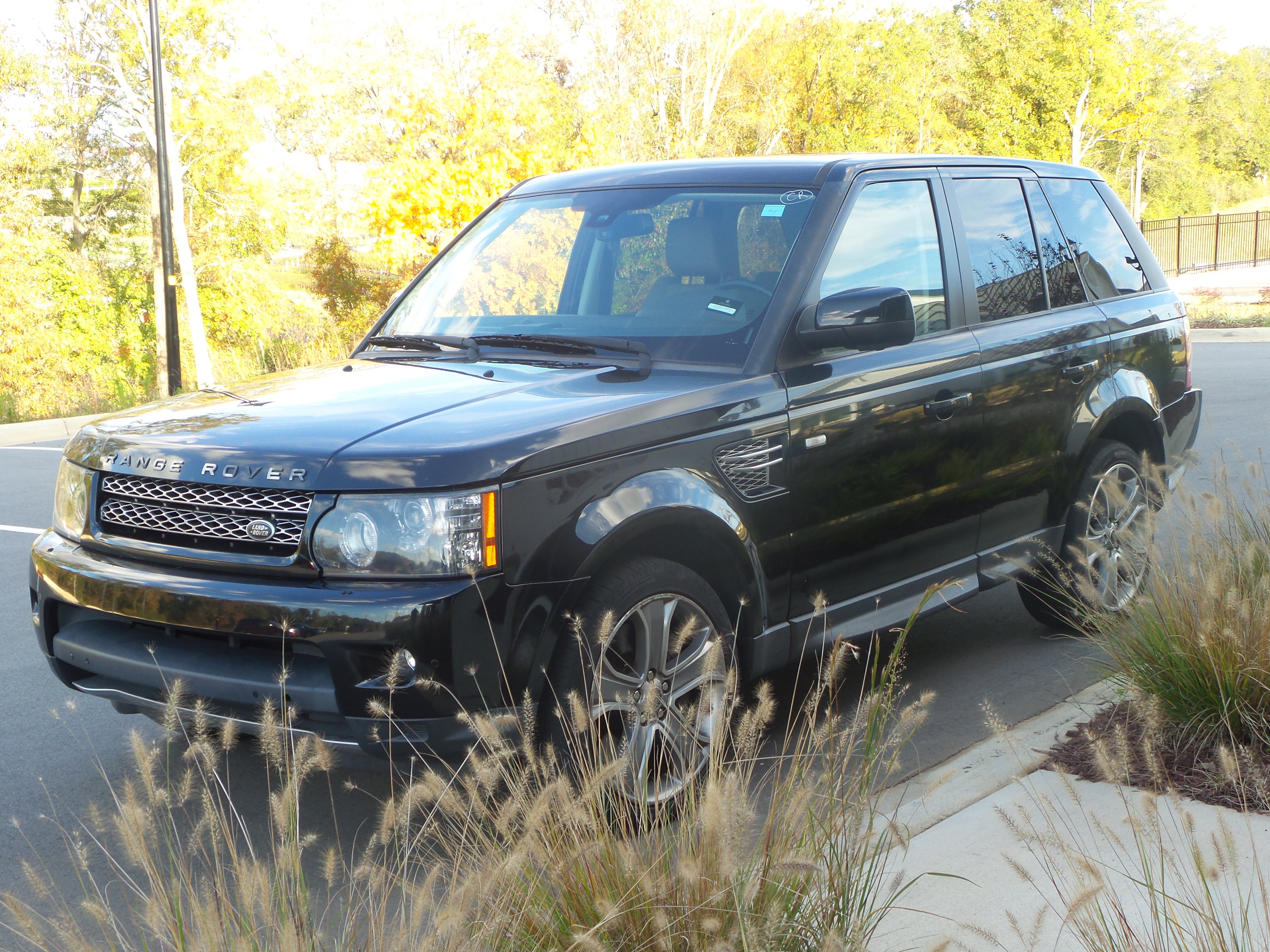 Used 2012 Land Rover Range Rover Sport Supercharged AWD/4WD image 7