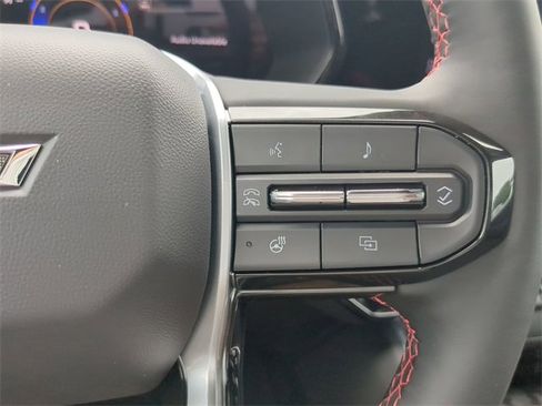 Certified 2025 Chevrolet Colorado Z71 w/ Z71 Convenience Package 2 image 26