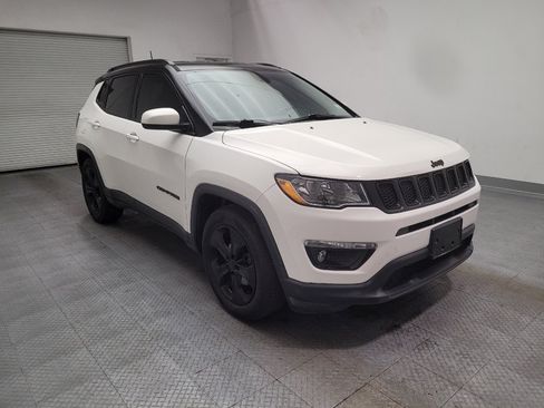 Used 2020 Jeep Compass Latitude FWD image 13