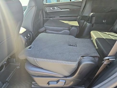 Used 2025 Ford Explorer ST-Line AWD/4WD image 91