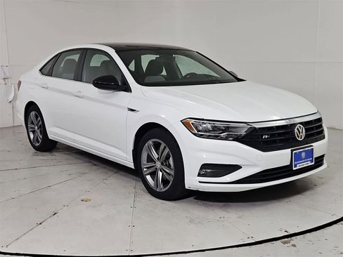 Certified 2020 Volkswagen Jetta R-Line image 8