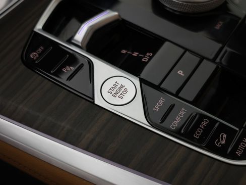 Used 2024 BMW X5 xDrive40i w/ Premium Package image 17