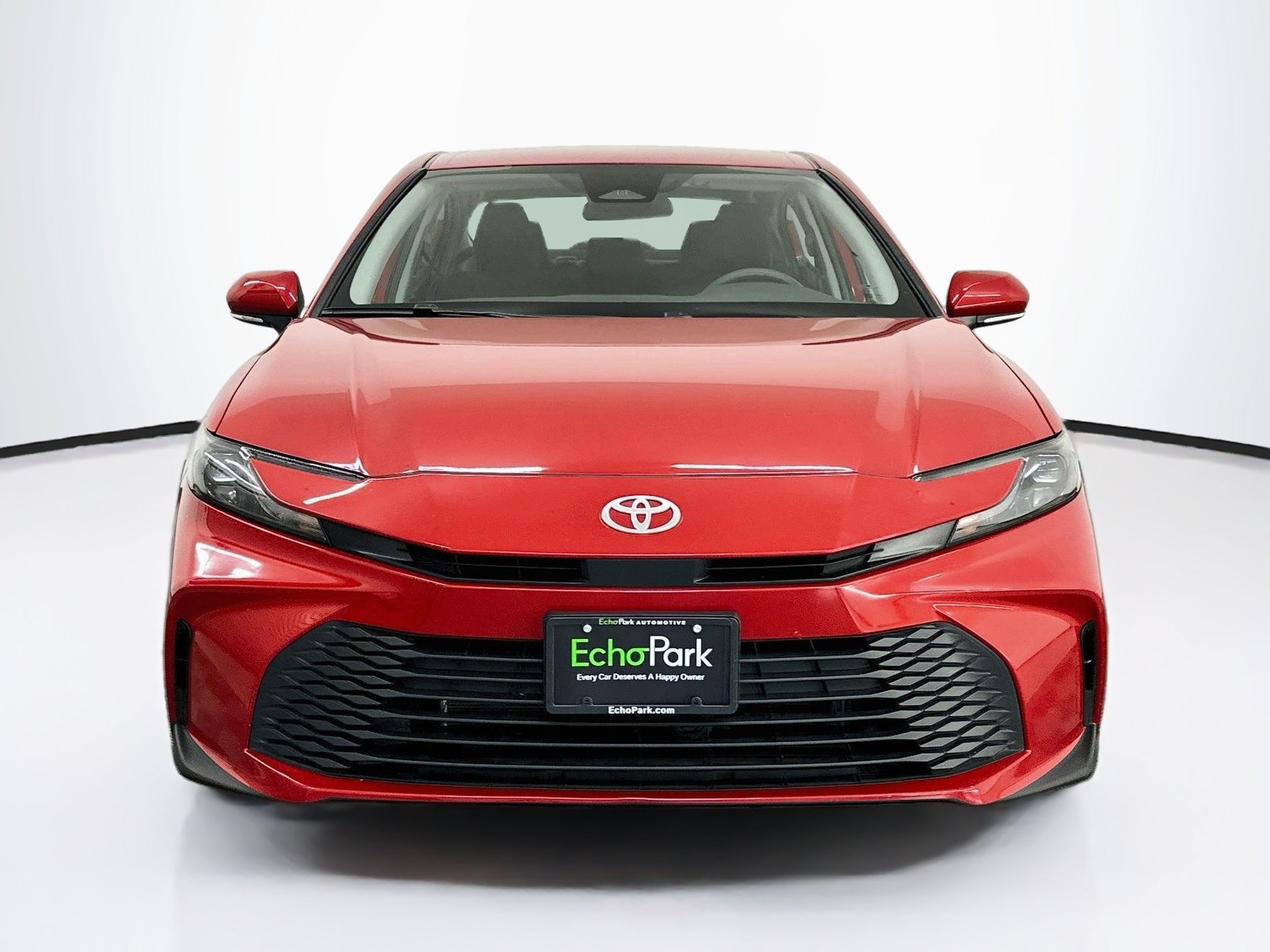Used 2025 Toyota Camry LE FWD image 2