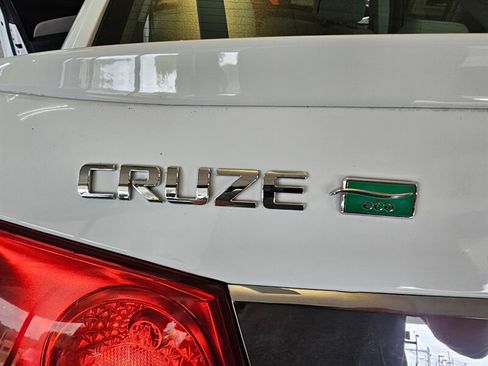 Used 2012 Chevrolet Cruze Eco image 30
