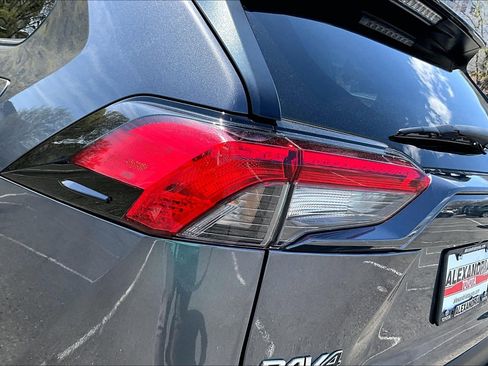 Used 2024 Toyota RAV4 XLE image 27