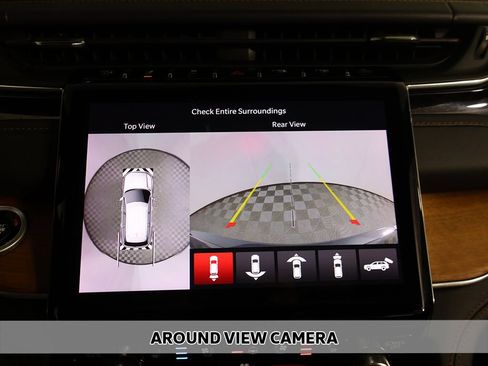 Used 2023 Jeep Grand Cherokee Summit AWD/4WD image 7