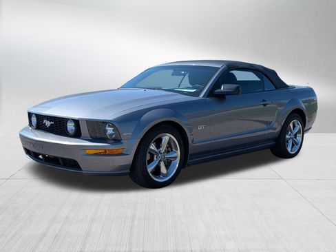 Used 2006 Ford Mustang GT Premium RWD image 3
