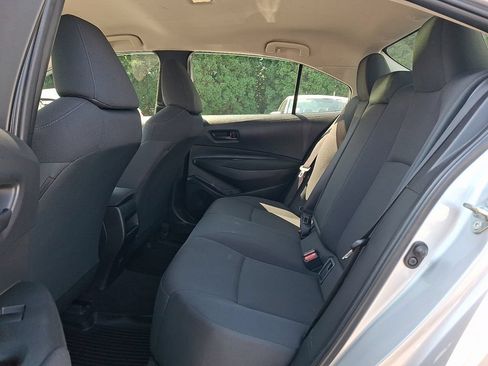 Used 2022 Toyota Corolla LE FWD image 10
