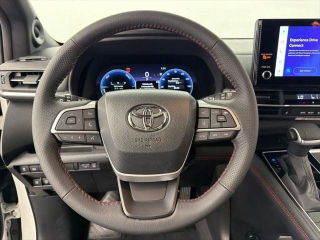 Certified 2026 Toyota Sienna XSE FWD image 26
