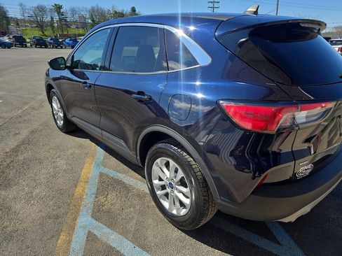 Used 2021 Ford Escape SE w/ Convenience Package image 5